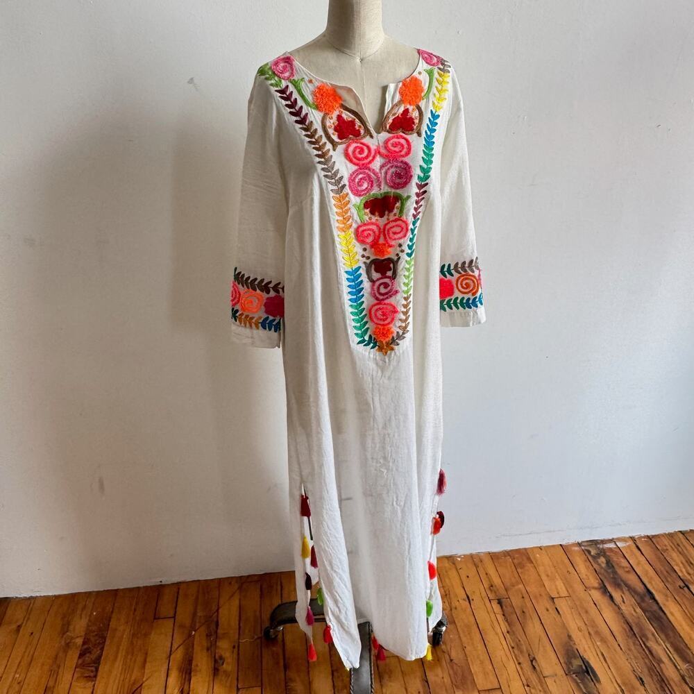 NWT ROBERTA ROLLER RABBIT Boho Anastasia White Embroidered Kaftan - Picture 2 of 12